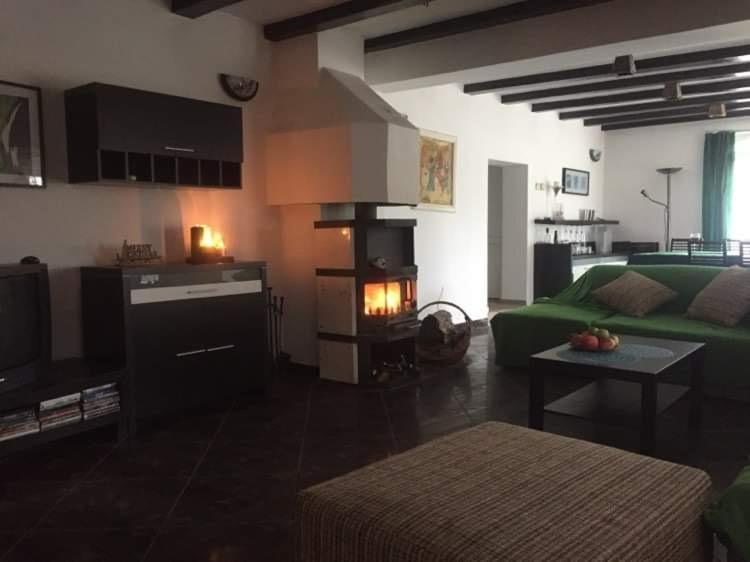 Casa Din Deal Podis Экстерьер фото